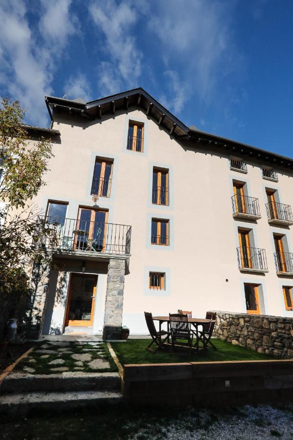 Domaine Agricole Cotzé / Casa rural Enveitg Exterior foto