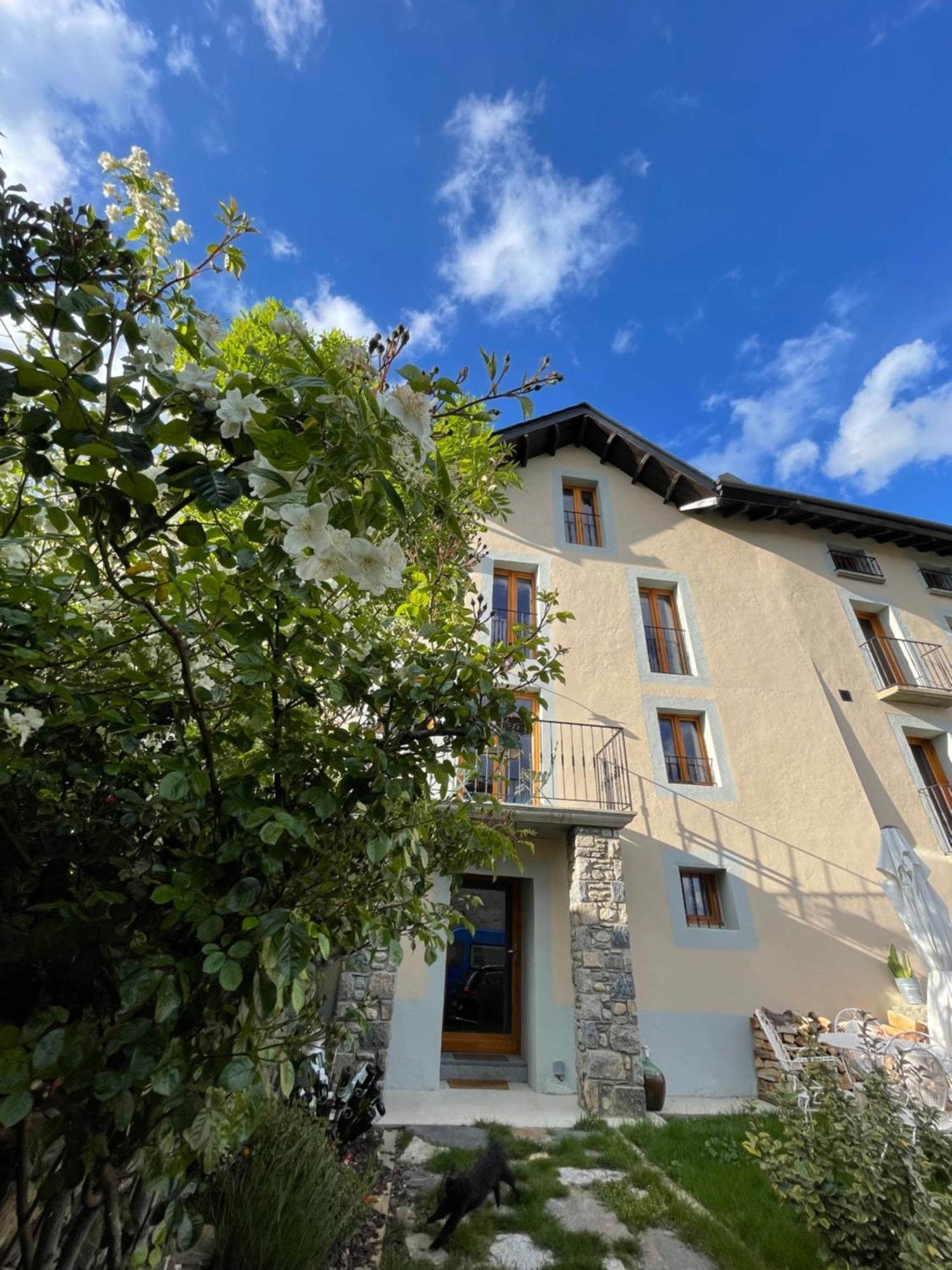 Domaine Agricole Cotzé / Casa rural Enveitg Exterior foto